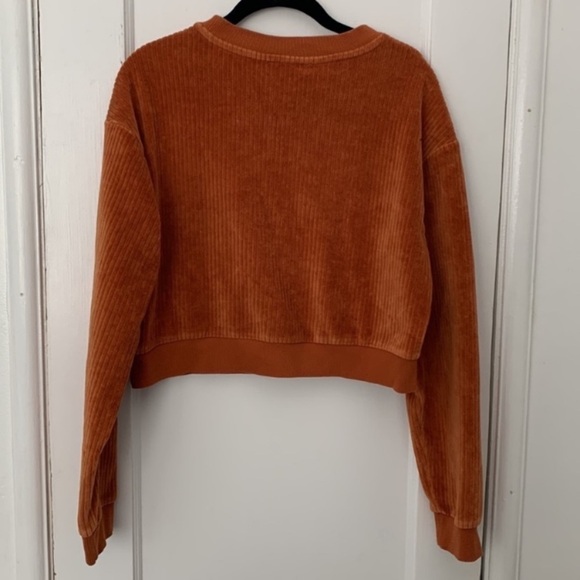 Forever 21 Women’s cropped corduroy style sweatshirt sz M burnt orange - Picture 2 of 4